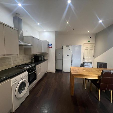 Deluxe Ensuite Double Room With Ensuite Coventry Exteriör bild