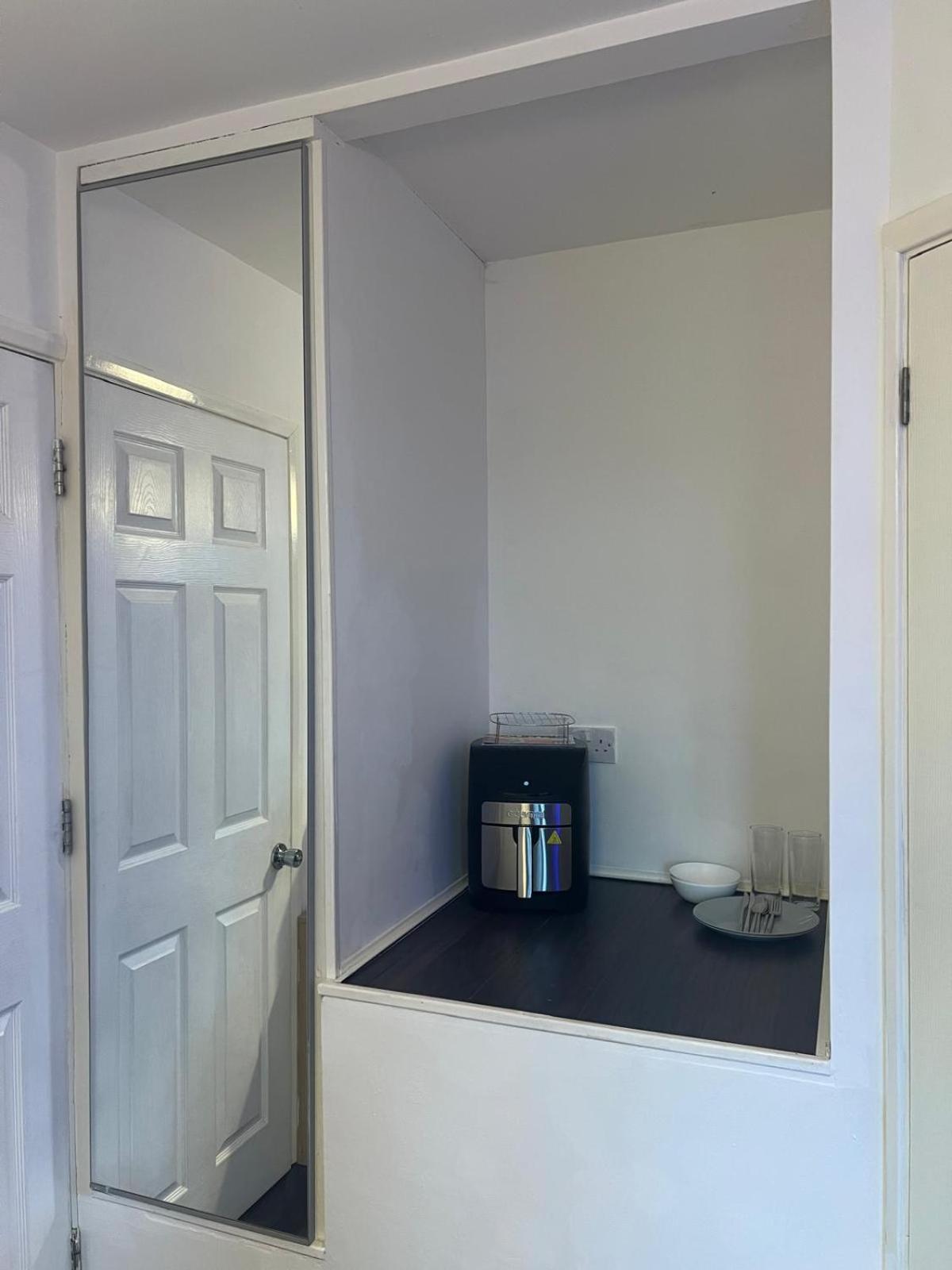 Deluxe Ensuite Double Room With Ensuite Coventry Exteriör bild
